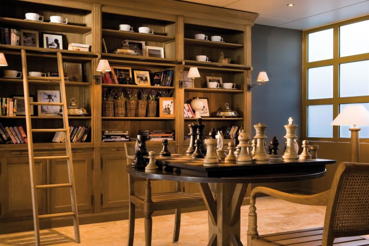 Lobby games and books